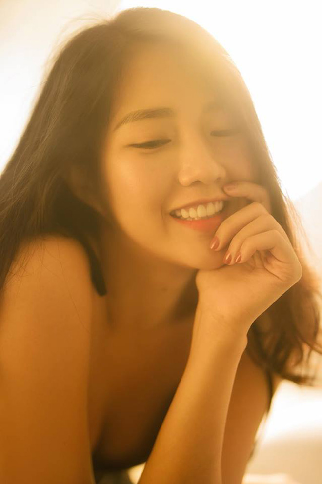&#34;Cô bé trà sữa&#34; tung bộ ảnh mới nóng bỏng khiến fan ngỡ ngàng - 13