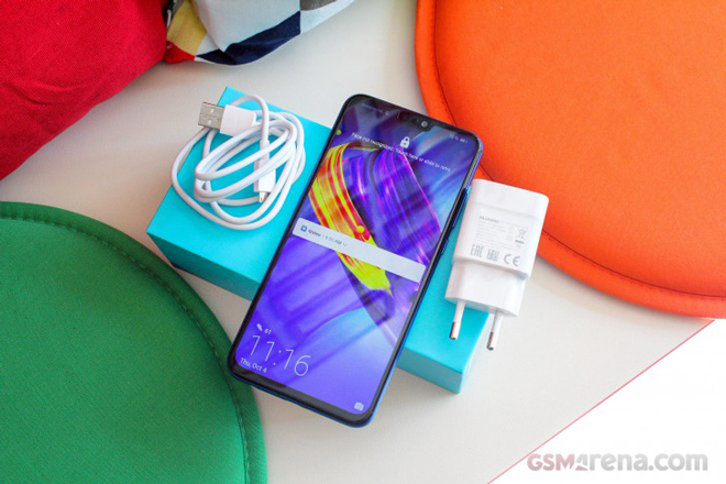 Đánh giá chi tiết Honor 8X: Giá "ngon", chụp ảnh đẹp - 1