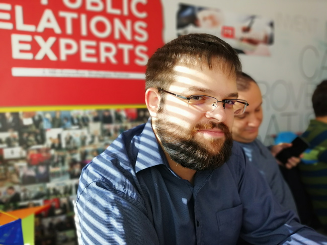 Đánh giá chi tiết Honor 8X: Giá "ngon", chụp ảnh đẹp - 11