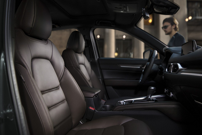 Mazda giới thiệu CX-5 2019 Signature: Nâng cấp nội thất, giá từ 848 triệu đồng - 6