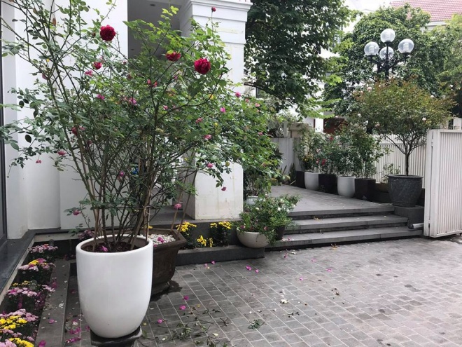 Cuộc sống với biệt thự, xe sang, chồng chiều hết nấc của ca sỹ Mỹ Dung - 8