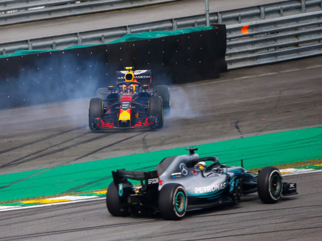 Video đua xe - xếp hạng F1, Brazilian GP: Va chạm định mệnh dâng chiến thắng cho Nhà vua