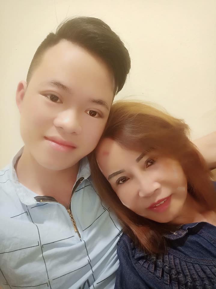 Cô dâu 62 tuổi: 'Càng hằn học càng vui, càng nhiều người theo dõi' - 3