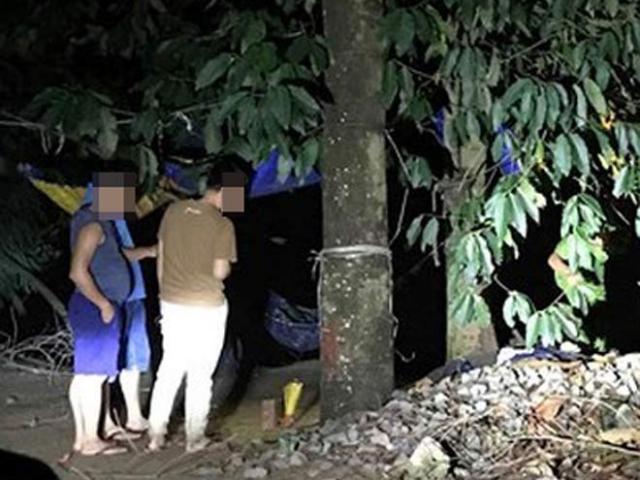 Tin tức trong ngày - Mở chiếc ba lô bị bỏ ven đường, giật mình phát hiện điều không ngờ