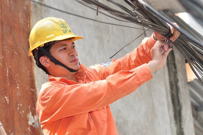Bộ Công Thương đã có kịch bản điều chỉnh giá điện - 1