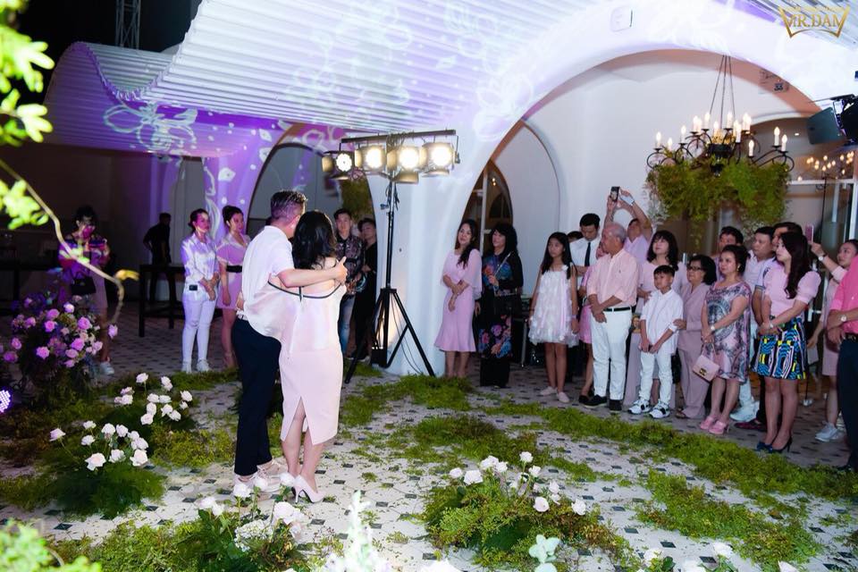 Mr. Đàm làm sinh nhật hoành tráng cho con nuôi: Bất ngờ thân thế cô gái 18 tuổi - 12