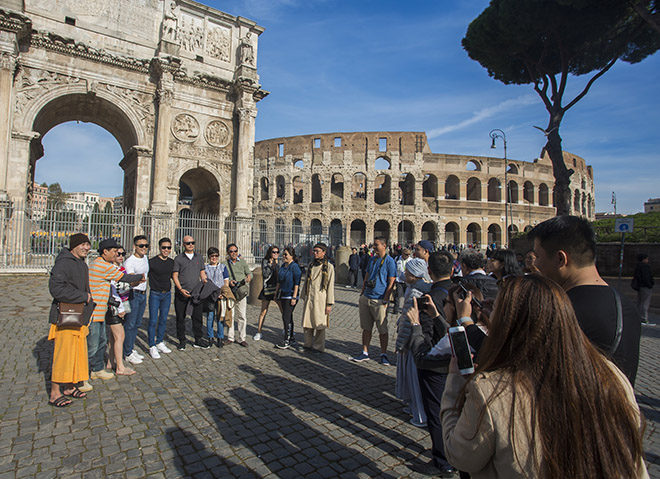 Ban tổ chức kỷ lục Guiness làm việc gắt gao với Quốc Cơ, Quốc Nghiệp - 3