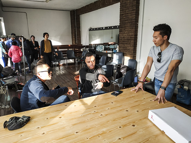 Ban tổ chức kỷ lục Guiness làm việc gắt gao với Quốc Cơ, Quốc Nghiệp - 4