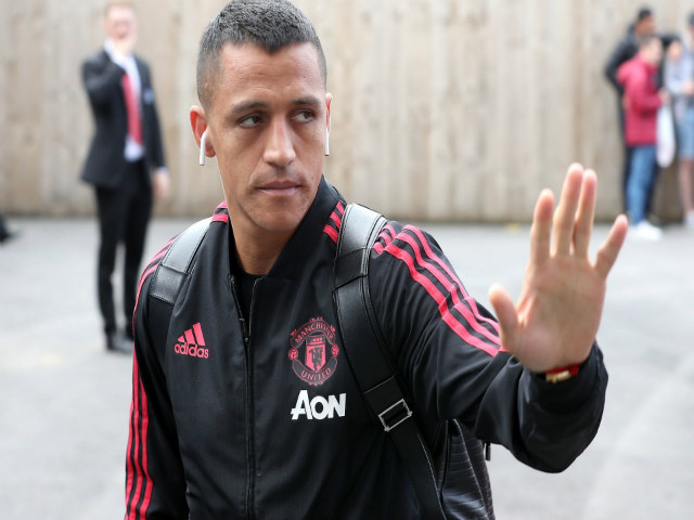 Sanchez biểu hiện lạ: Nghi trầm cảm vì bị Mourinho đày ải, MU khốn đốn