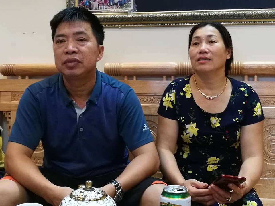 Bố Quang Hải, Văn Toàn đã ra sân Mỹ Đình, “truyền lửa” cho các con thi đấu - 2