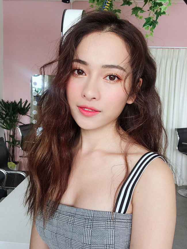 Sara Lưu &#40;tên thật Ngọc Duyên&#41; hiện là ca sĩ. Cô được khán giả biết đến nhiều hơn&nbsp;sau hit “Đừng như thói quen”, song ca cùng JayKii.