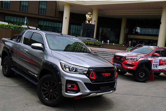 Toyota Hilux cực ngầu với gói phụ kiện TRD Black Rally - 6