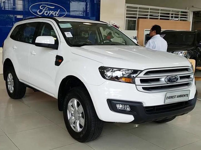 Ford Everest 2018 bản giá rẻ đã có mặt tại đại lý, giá đề xuất từ 999 triệu đồng
