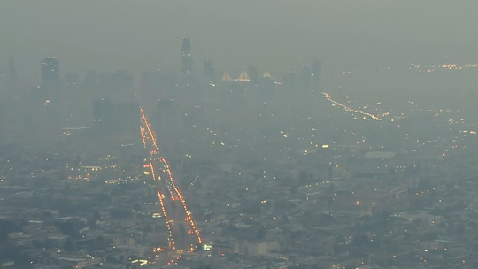 Cháy rừng California: Hơn 1.000 người mất tích, khói độc phát tán hàng trăm km - 8