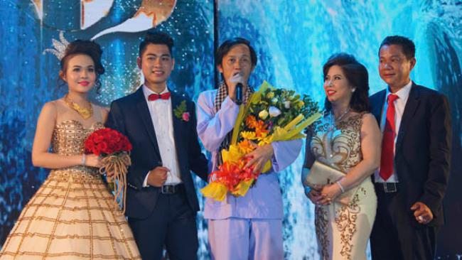 Cát-xê trăm triệu hát đám cưới, đại gia sẵn lòng chi bạo để "hạ gục" sao Việt - 2