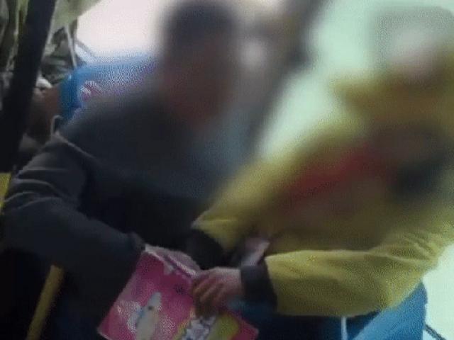 Bạn trẻ - Cuộc sống - "Yêu râu xanh" sàm sỡ bé gái 5 tuổi dài ngày trên xe buýt