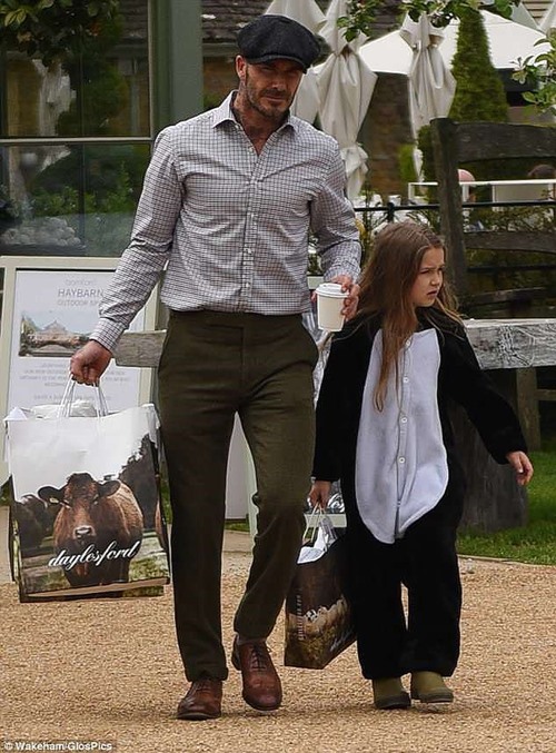 Cực giàu nhưng Beckham tăng vẻ đẹp trai bằng món đồ giá &#34;bèo&#34; này - 9