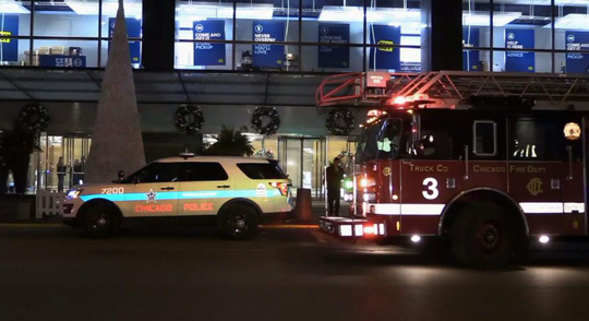 Mỹ: Thang máy rơi tự do 84 tầng, thai phụ không hề hấn gì - 3