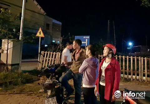 Thâu đêm đứng đợi trước nhà &#34;nữ giảng viên đại học” để đòi tiền - 2