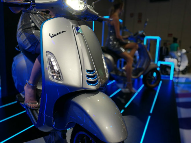 Xe ga điện Vespa Elettrica sẽ về Châu Á, cạnh tranh VinFast Klara? - 4