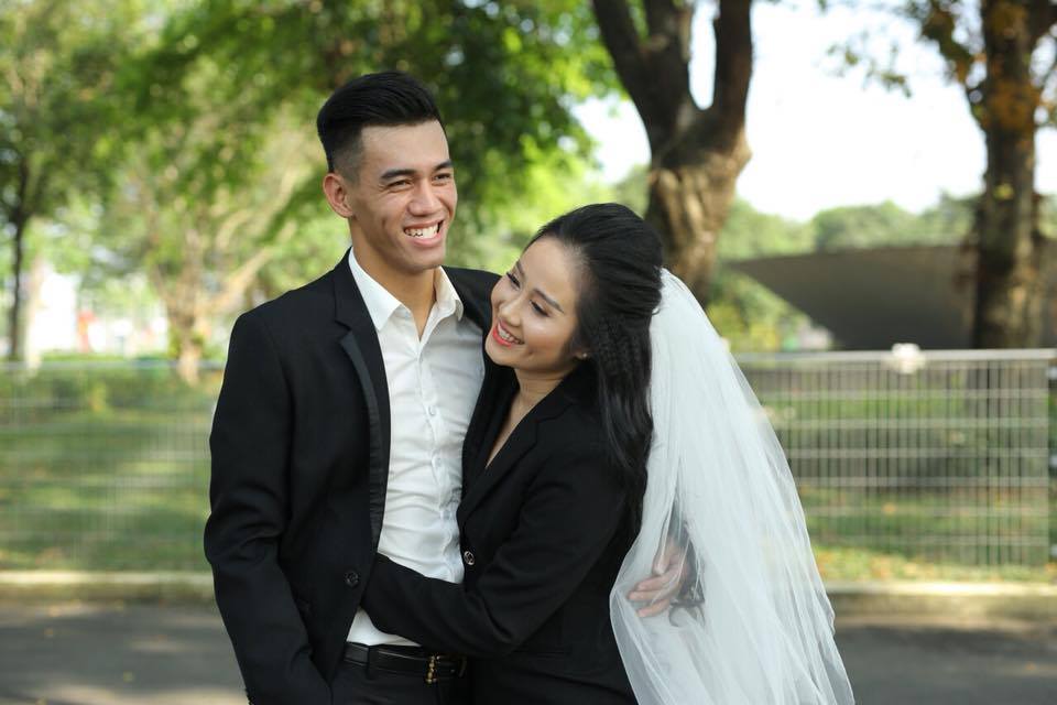 Tuyển thủ U23 Việt Nam có bạn gái giảng viên xinh đẹp thế này! - 6