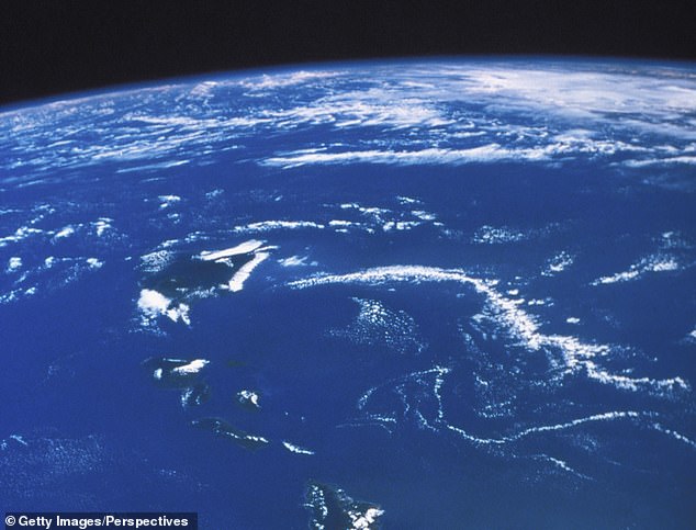 Trái đất nuốt chửng ngàn tỷ tấn nước với tốc độ kỷ lục, không dấu vết - 1