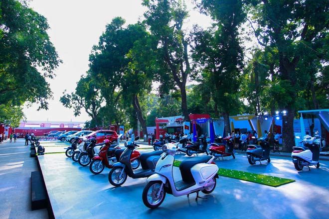 Cận cảnh dàn ô tô VinFast đẹp long lanh lộ diện giữa Thủ đô - 8