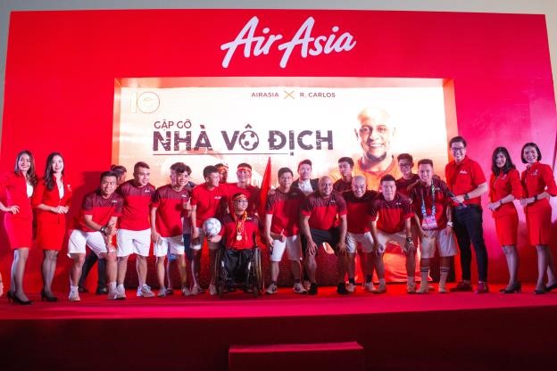 Siêu sao Roberto Carlos cổ vũ ĐT Việt Nam: Thông điệp đầy cảm hứng - 3