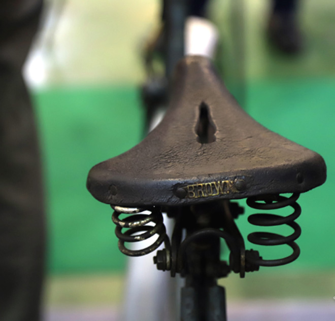 Hà Nội: Choáng với xe đạp thời "ông bà anh" trị giá hàng trăm triệu đồng - 12