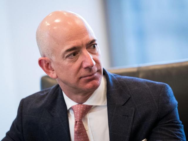 Kinh doanh - Jeff Bezos tiên đoán: &quot;Thực tế sẽ đến một ngày Amazon sụp đổ&quot;