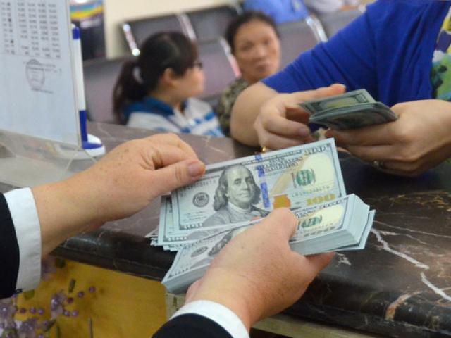 Kinh doanh - Tỉ giá USD/VNĐ tăng lên mức cao nhất từ đầu năm