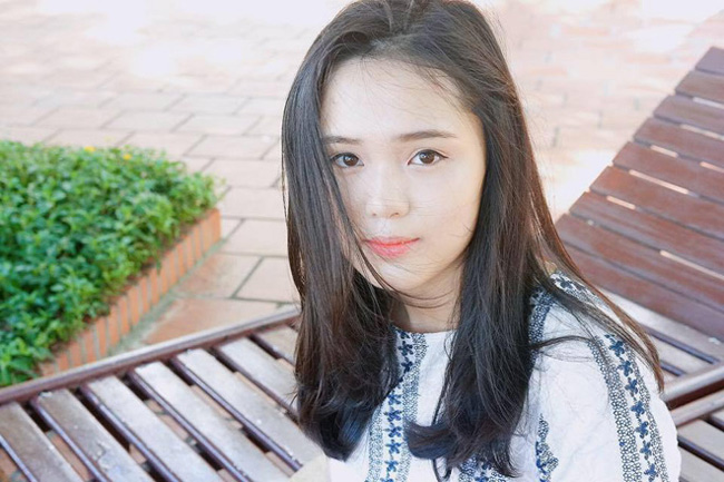 Quỳnh Anh rất hạnh phúc vì điều đó và luôn cố gắng cư xử đúng mực.&nbsp;