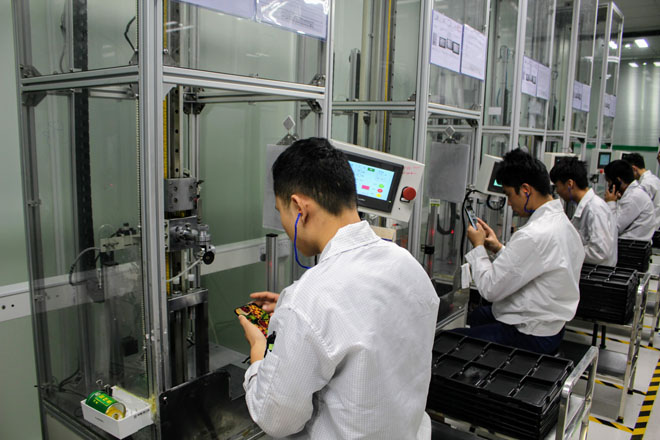 Lộ quy trình sản xuất smartphone R17 Pro, ra mắt 27/11 - 5