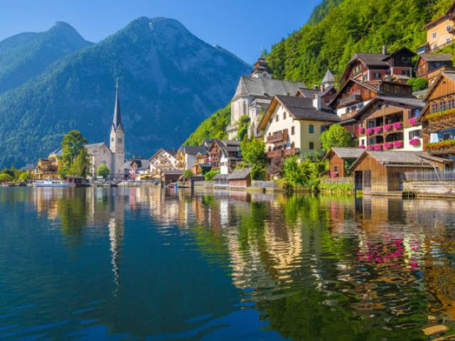 Mãn nhãn với những ngôi làng đẹp nhất châu Âu, tới đây tha hồ ”sống ảo”