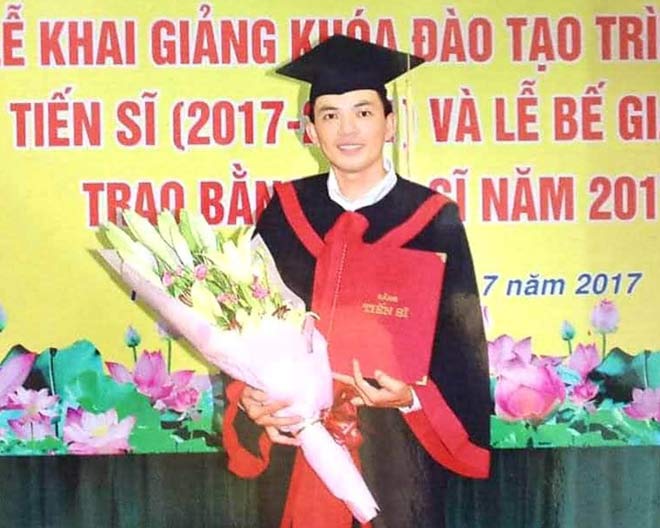 Truy tố tiến sĩ lừa tình nhiều phụ nữ - 1