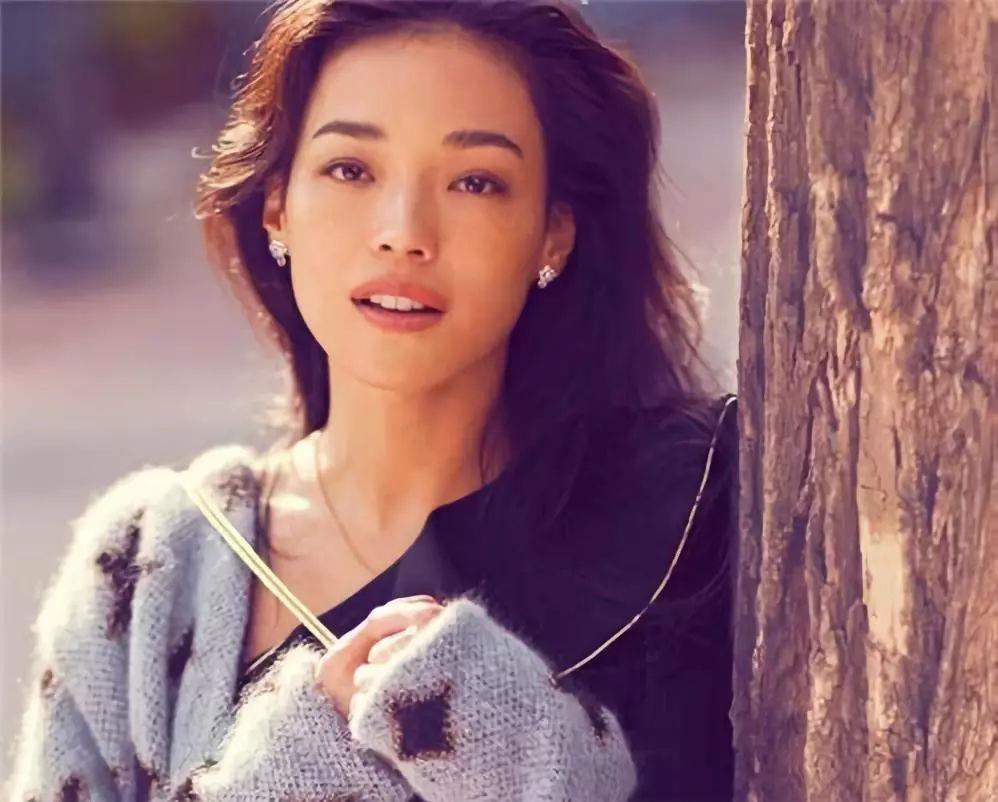 Ngỡ ngàng nhan sắc "nữ hoàng phim nóng": U50 trẻ như gái 18 - 5