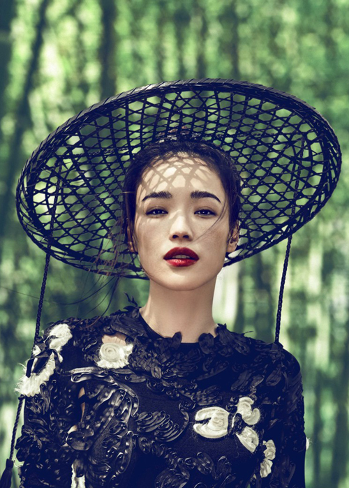 Ngỡ ngàng nhan sắc "nữ hoàng phim nóng": U50 trẻ như gái 18 - 9