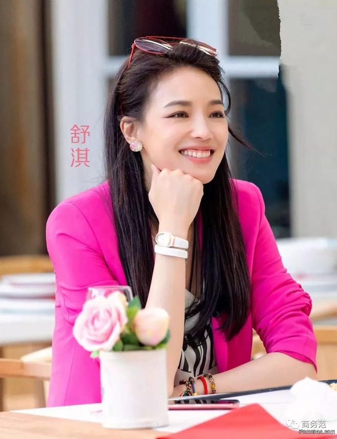 Ngỡ ngàng nhan sắc "nữ hoàng phim nóng": U50 trẻ như gái 18 - 2