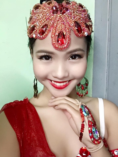 Chí Anh và vợ hot girl kém 20 tuổi tổ chức tiệc đầy tháng cho quý tử thứ 2 - 6