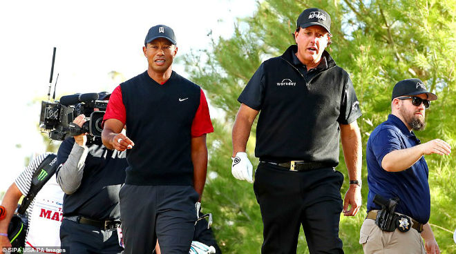 Đại chiến golf &#34;2 tỷ đô&#34;: Tiger Woods chơi đẹp với đối thủ & cái kết sốc - 2