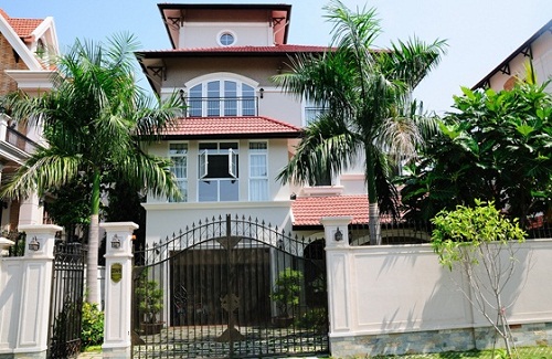 Khám phá biệt thự 800m2 có nơi đánh golf mini của "cô giáo Mai" - 3