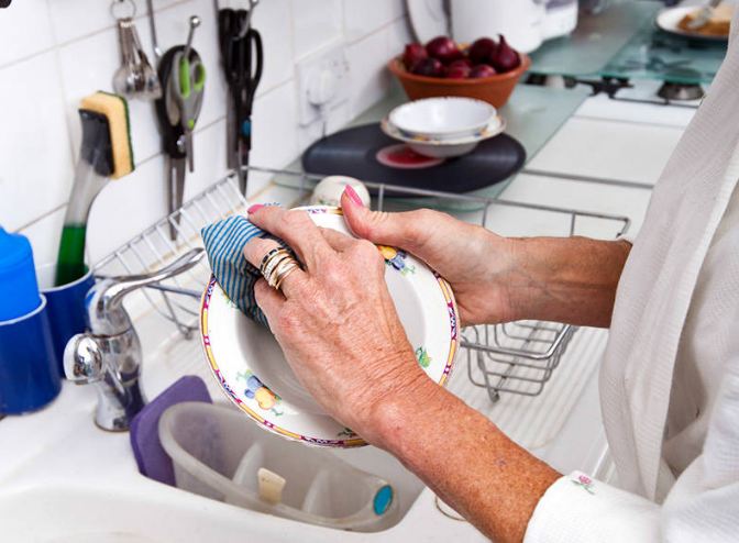 Đừng bao giờ tích trữ những thứ này trong bếp để tránh mang bệnh vào người - 9
