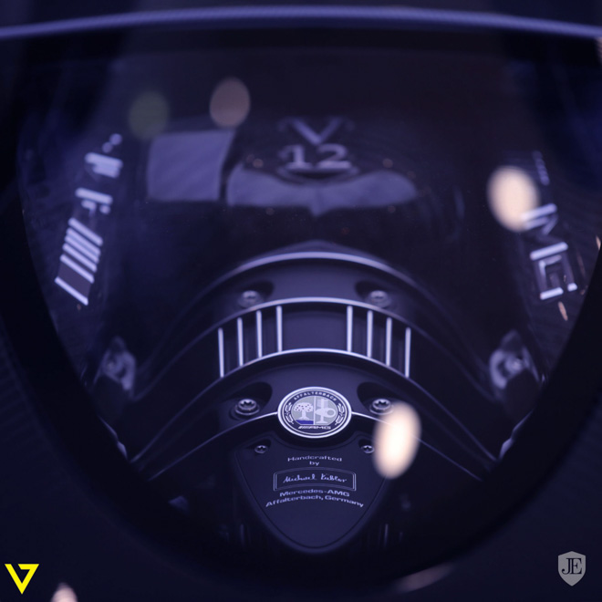 Siêu phẩm Pagani Huayra Roadster "1 of 100" được rao bán - 9