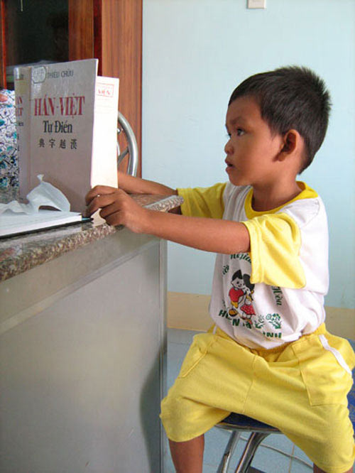 4 em bé này có khả năng ngoại ngữ siêu phàm - 2