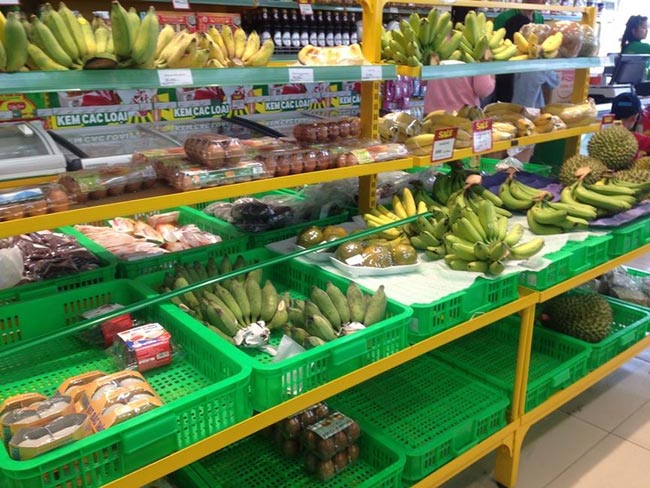 Giá thực phẩm tại HCM “nhảy vọt” sau bão số 9 - 9