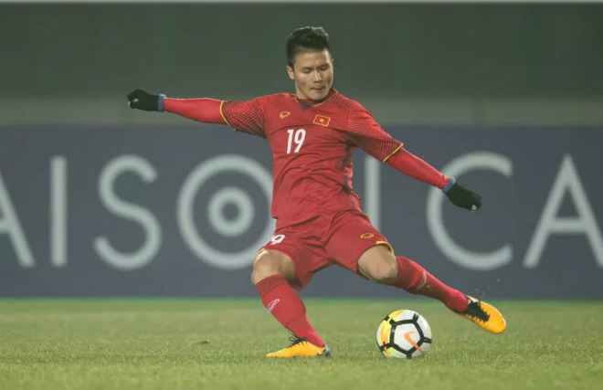 &#34;Vua&#34; chuyền bóng AFF Cup 2018: Quang Hải xuất sắc vẫn thua 1 người - 1