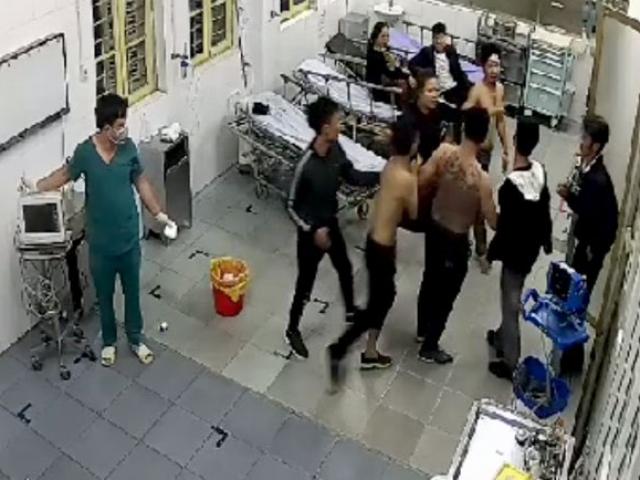 Lao vào khoa cấp cứu đánh bệnh nhân, đập phá bệnh viện