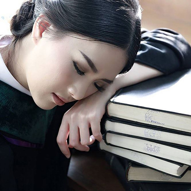 Sau 6 năm học tập ở Mỹ,&nbsp;Triwutpipatkul trở lại Thái Lan&nbsp;và bắt đầu công việc của một bác sỹ.