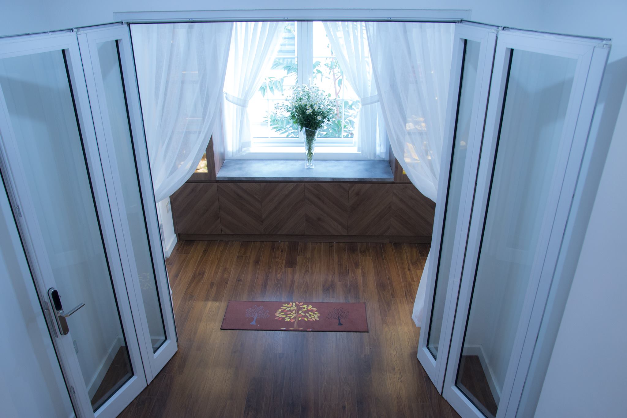 Nam ca sỹ "sưu tầm sổ đỏ", mở tiệc tân gia hàng trăm khách mời tại biệt thự 20 tỷ - 6