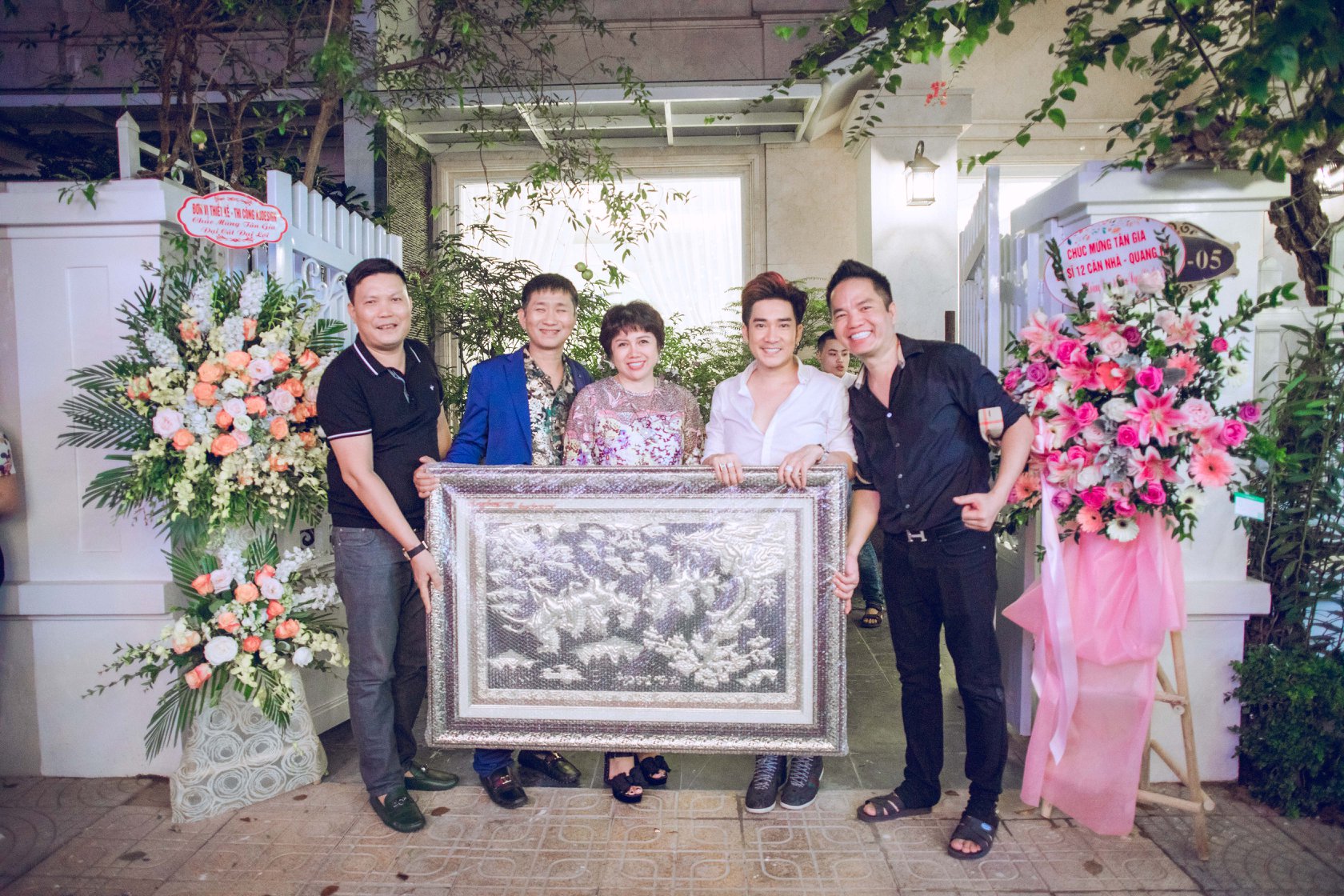 Nam ca sỹ "sưu tầm sổ đỏ", mở tiệc tân gia hàng trăm khách mời tại biệt thự 20 tỷ - 8